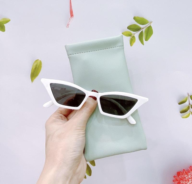 Tại Kính mắt Bảo Nam luôn có chính sách bảo hành, hậu mãi để khách hàng yên tâm khi sử dụng sản phẩm