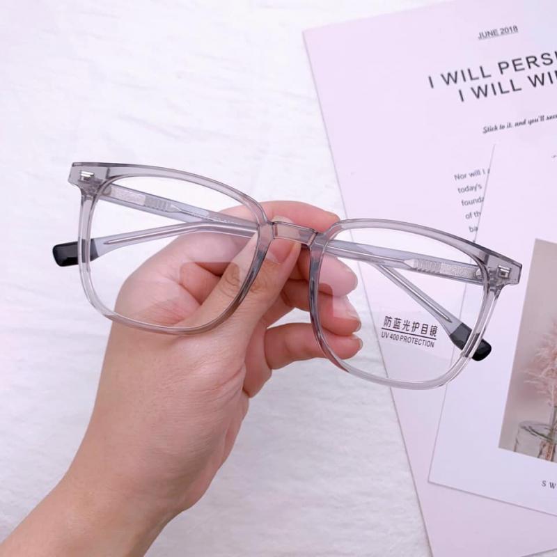Kính Mắt Hạnh Lượng