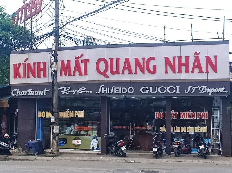 Kính mắt Quang Nhãn