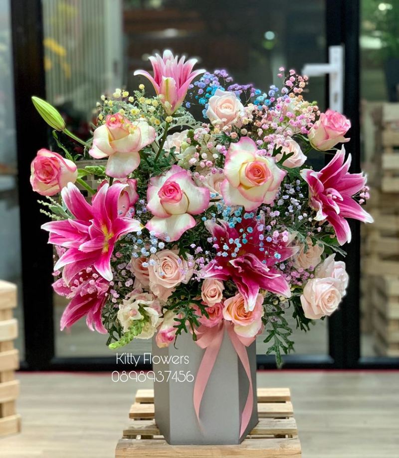 Giỏ hoa vô cùng bắt mắt của Kitty Flowers