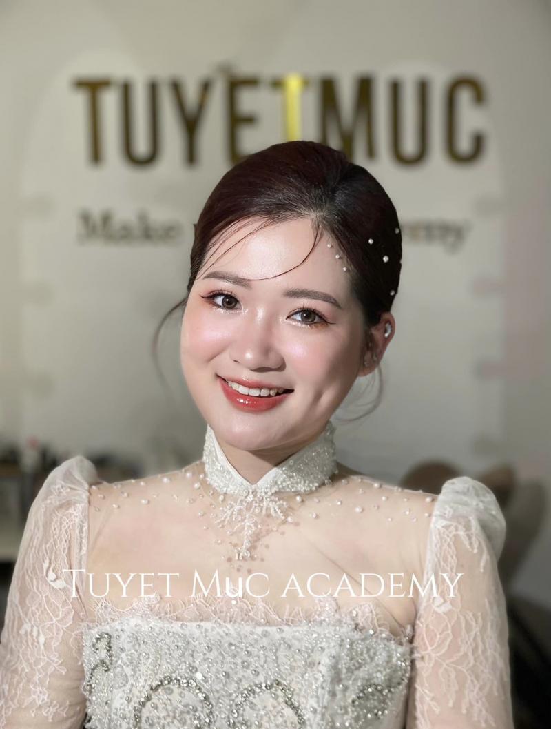 Tuyết mục Makeup & Academy