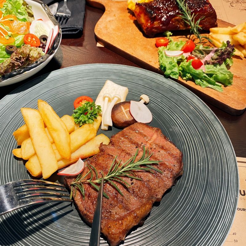 La Grupa Steak House