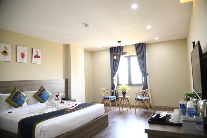 La Mia Lakeview Hotel