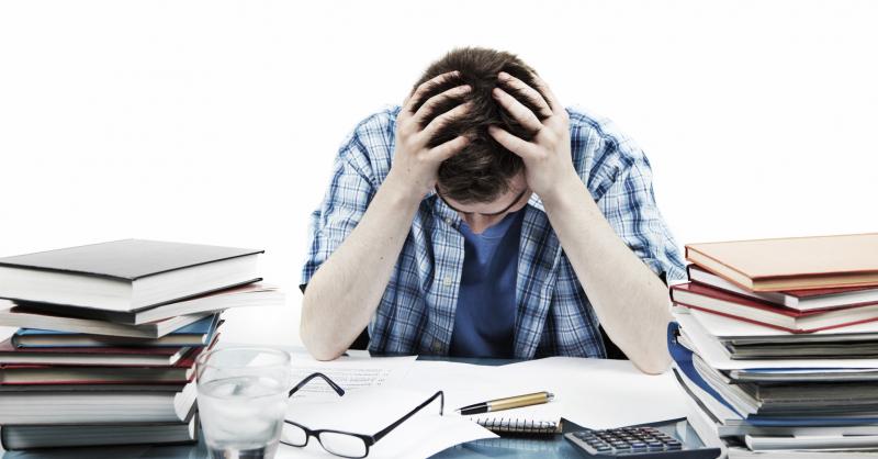 Câu dễ làm trước, khó làm sau