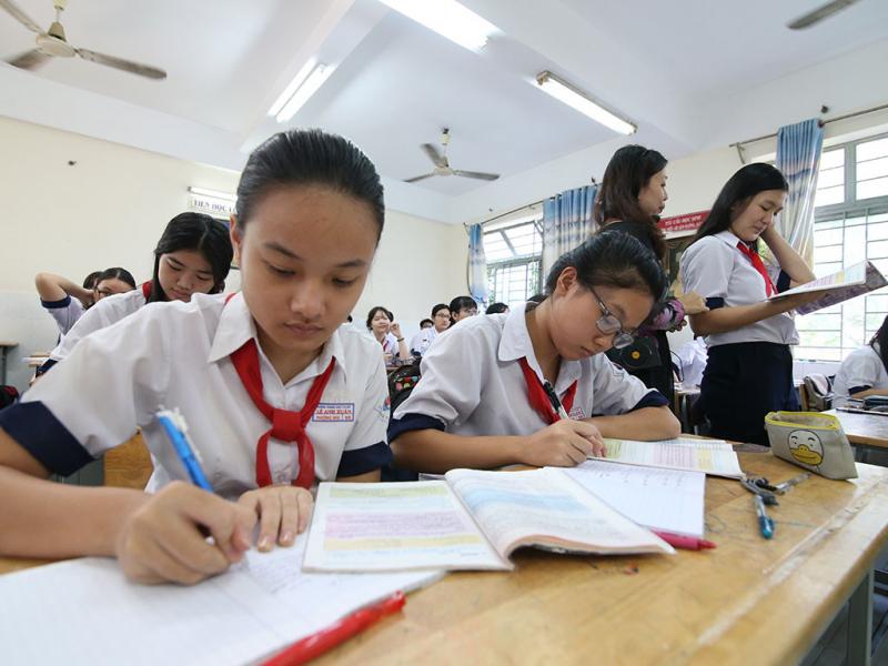 Làm hết các câu của bài thi