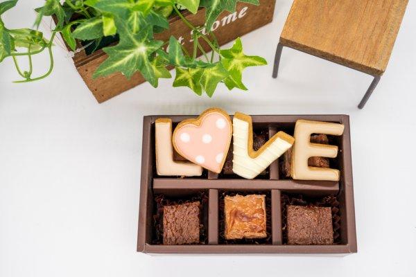 Dịch vụ chuyển quà Valentine tận tay