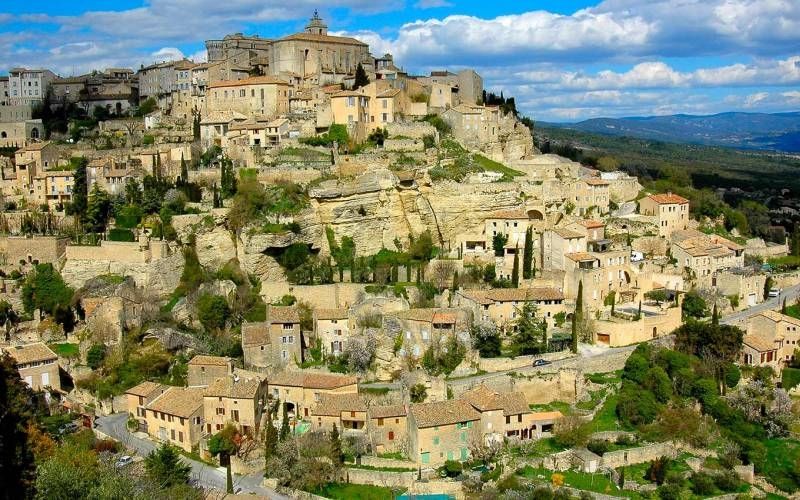 Cận cảnh làng Gordes