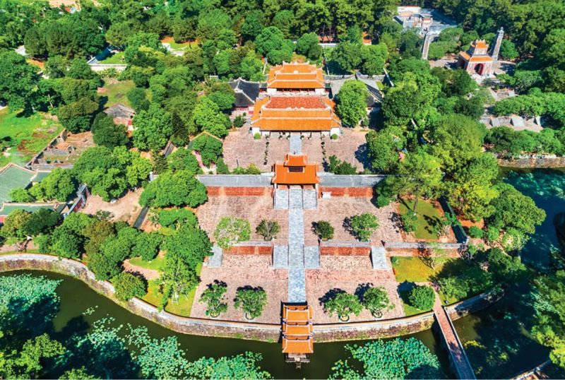 Lăng Tự Đức  (Khiêm Lăng)