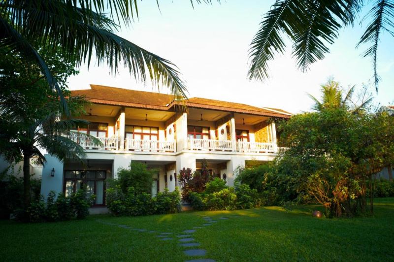 Lapochine Beach Resort