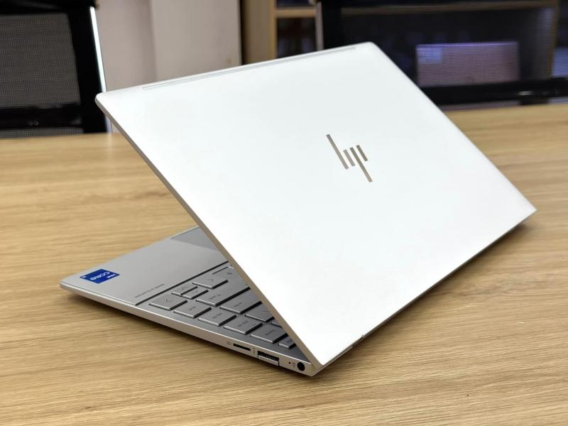 Laptop 81
