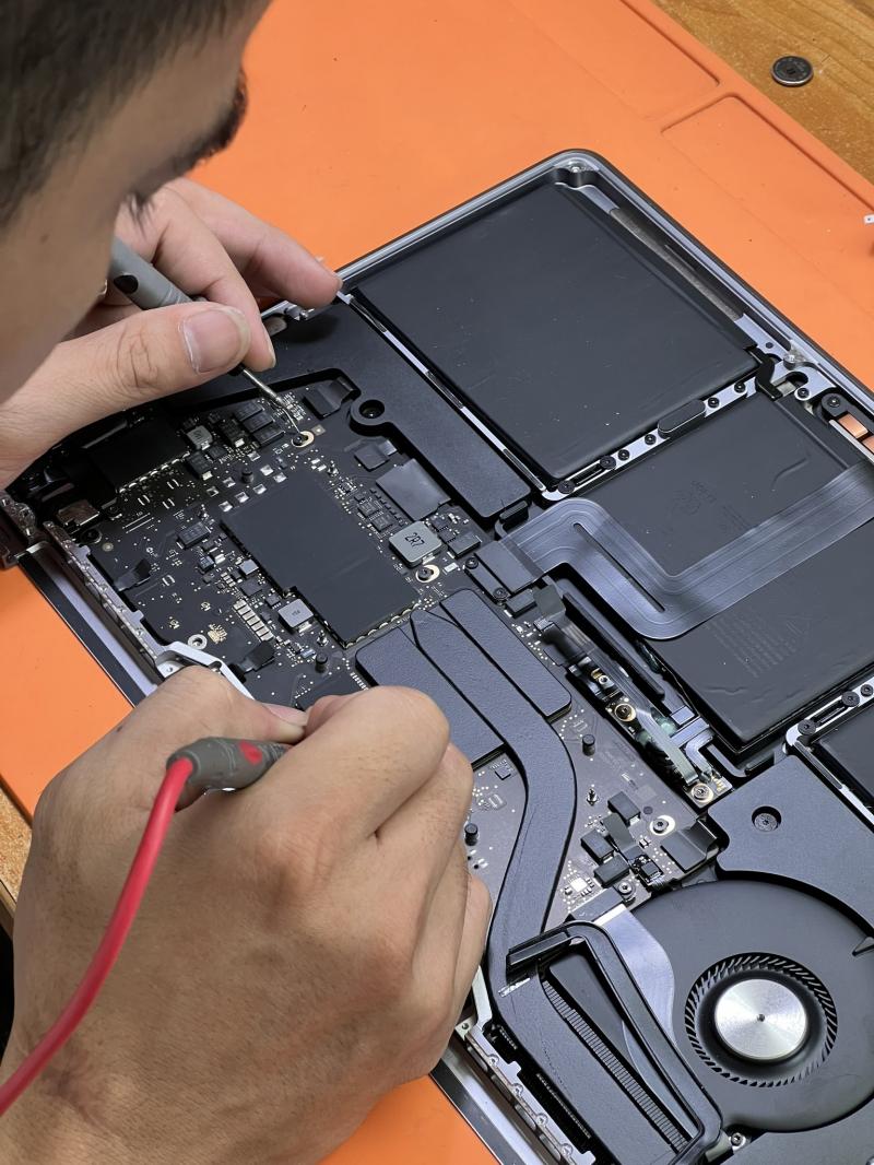 Laptop Bảo Tín