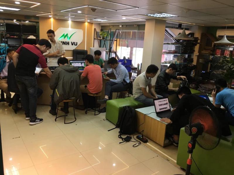 Laptop Minh Vũ