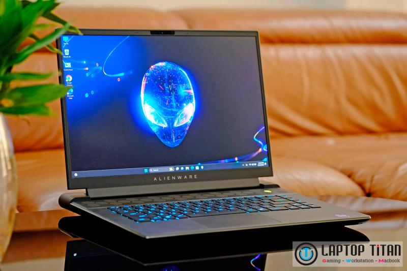 Laptop Titan