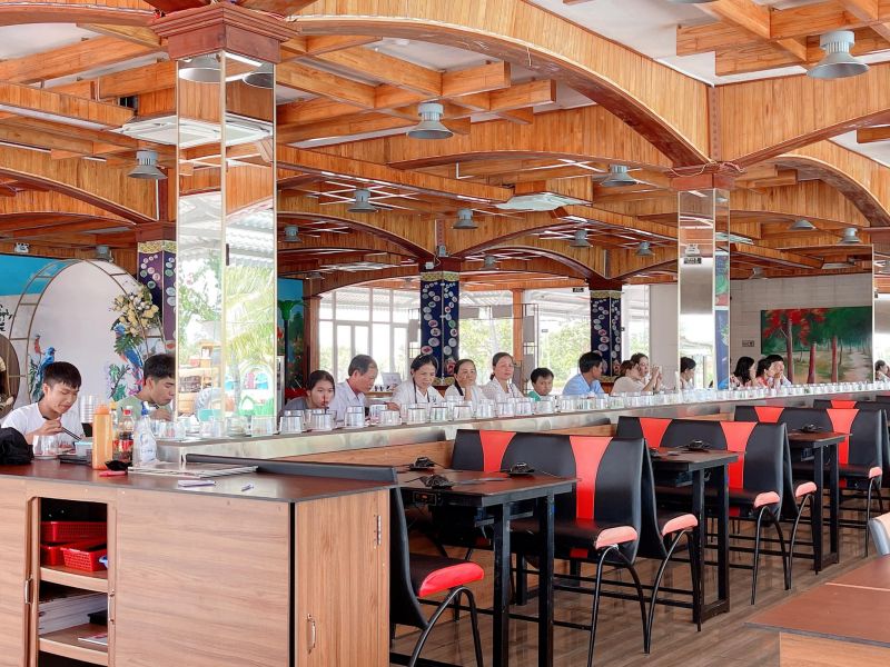 Lẩu băng chuyền Vạn Mai Hương