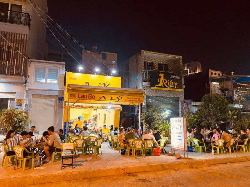 Quán lẩu bò A Lý