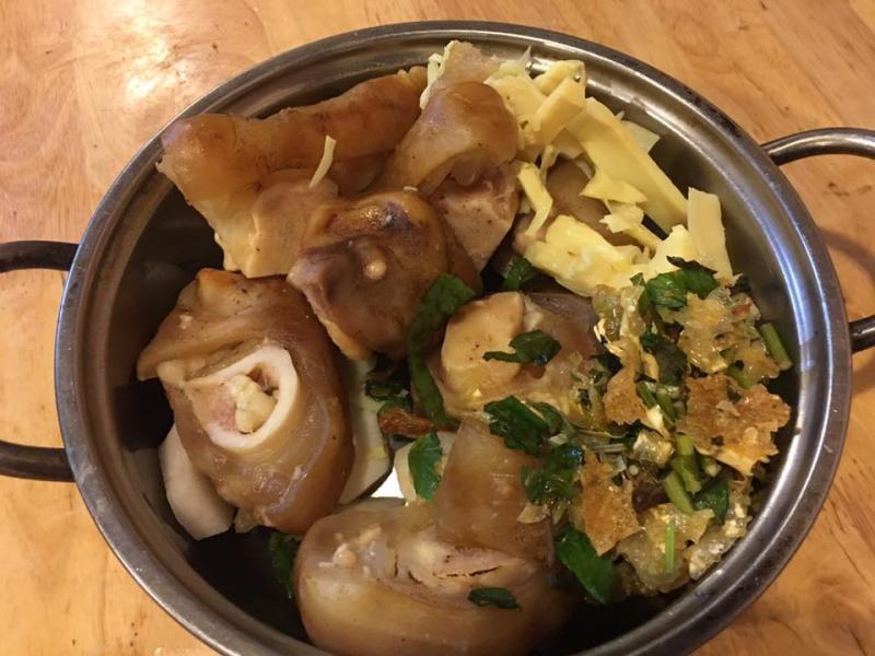 Lẩu Bò Khu Nhà Cháy