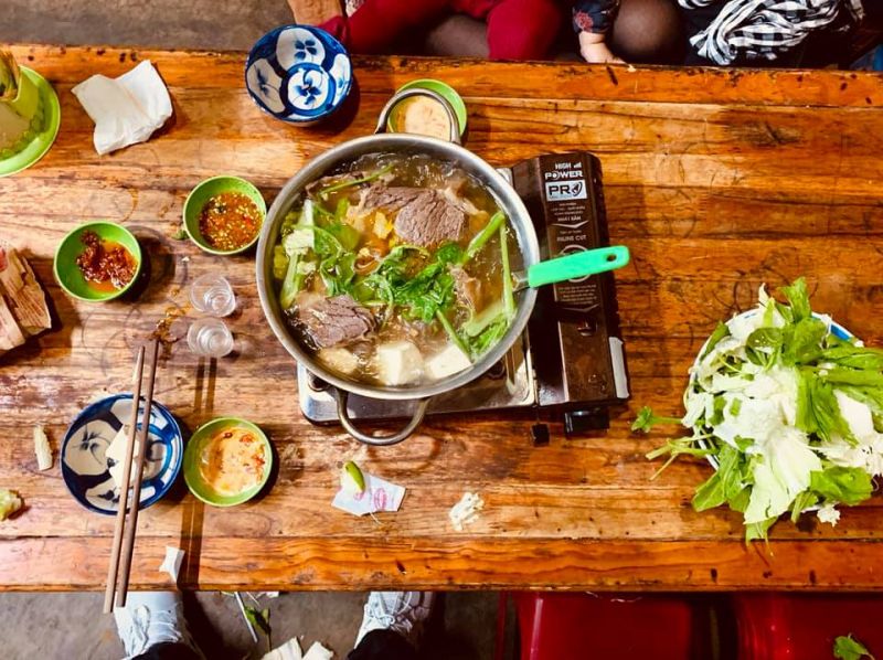 Lẩu Bò Quán Gỗ