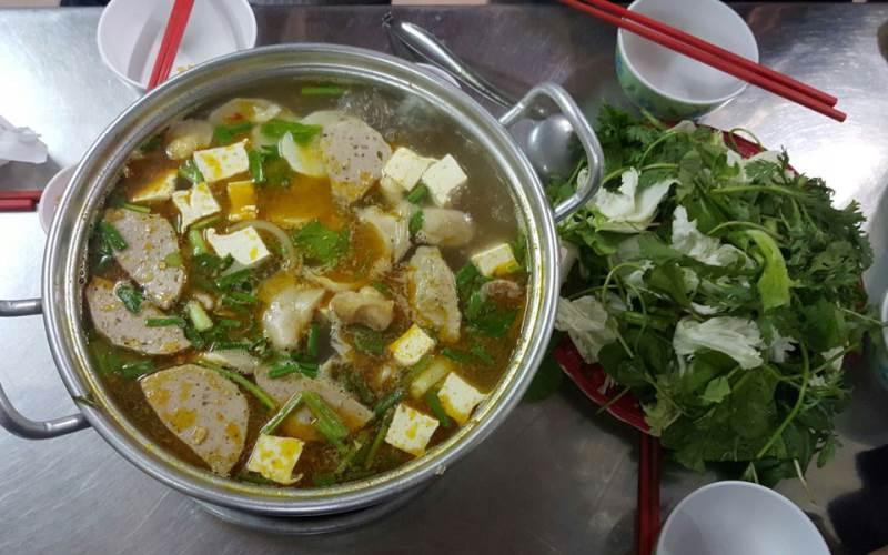 Lẩu bò Sáu Hưng