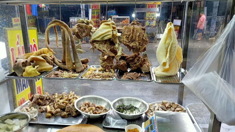 Lẩu Bò Tuấn Râu Gốc