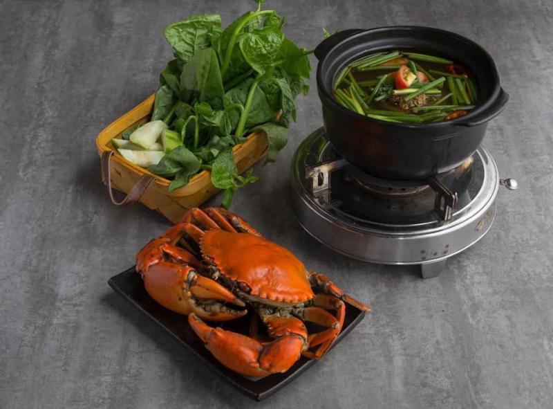 Lẩu cua Hiếu