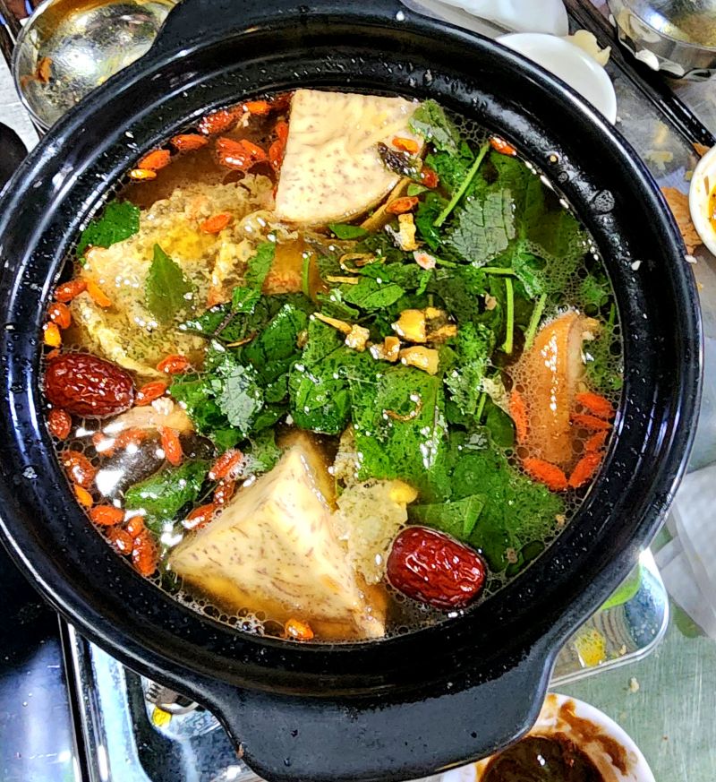 Quán Dê Cụ