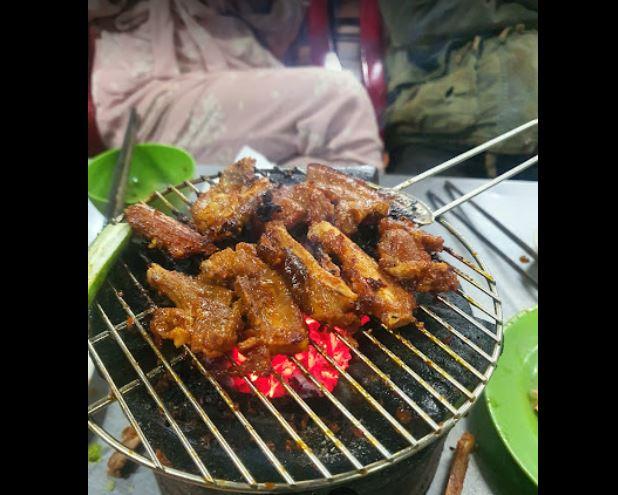Quán Lẩu Dê Phương Quang