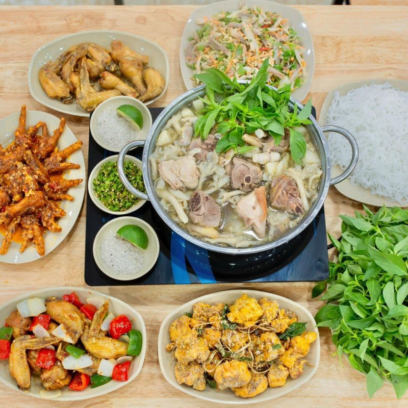 Lẩu Gà Lá É - Tao Ngộ Quán Đà Lạt