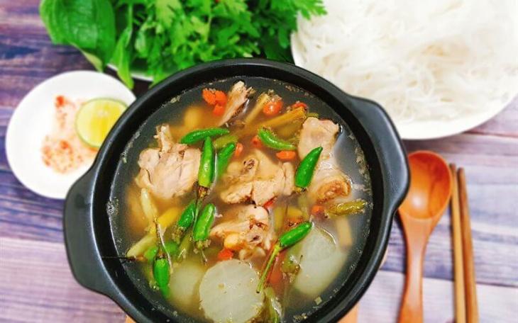 Lẩu gà ớt hiểm 109