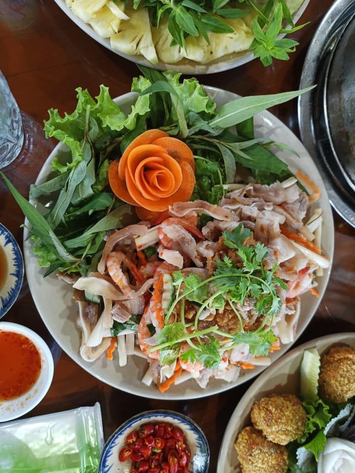 Lẩu Mắm 8 Biểu