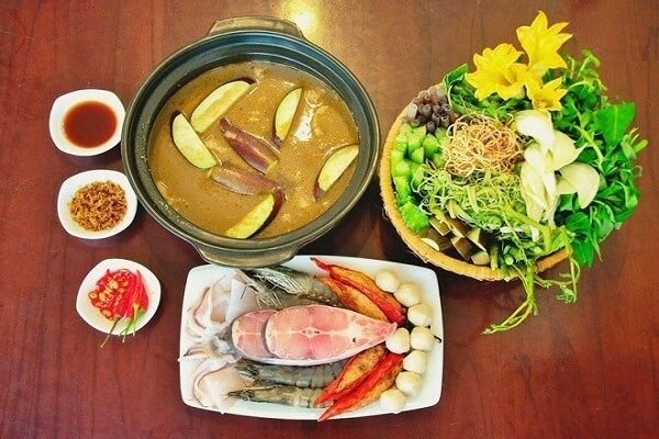 Lẩu mắm cá ba sa