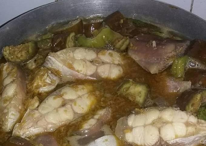 Lẩu mắm cá ba sa