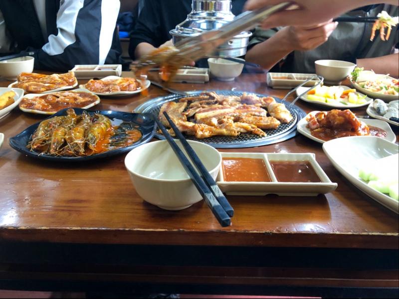 Lẩu nướng 3 Anh Em