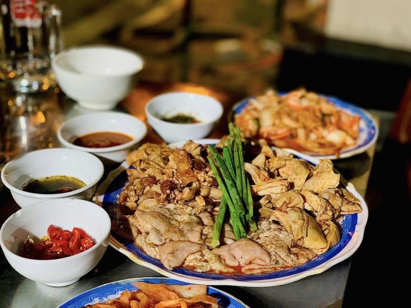 Lẩu nướng Tây Bắc - 134 Yên Hoa