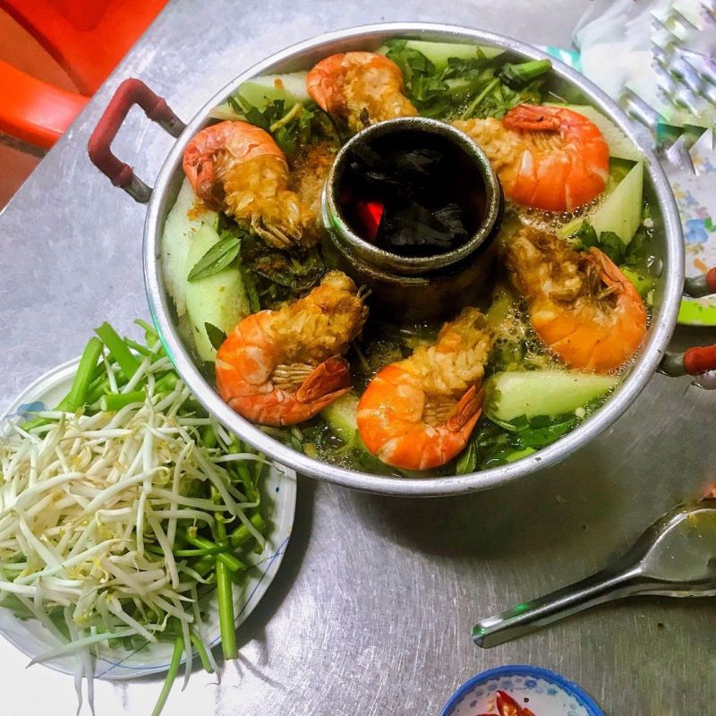 Lẩu tôm Quán Tre