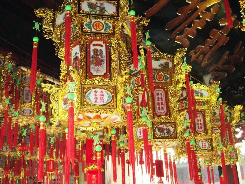 Lễ Đấu đèn để nhằm tạo bầu không khí sinh động đón mừng năm mới, tạo tình cảm vui tươi cho mọi người