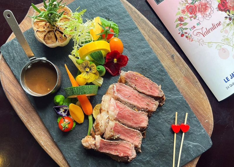 Le Jardin French Bistro