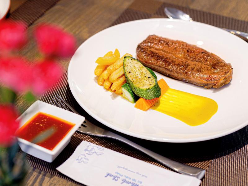 Le Monde Steak