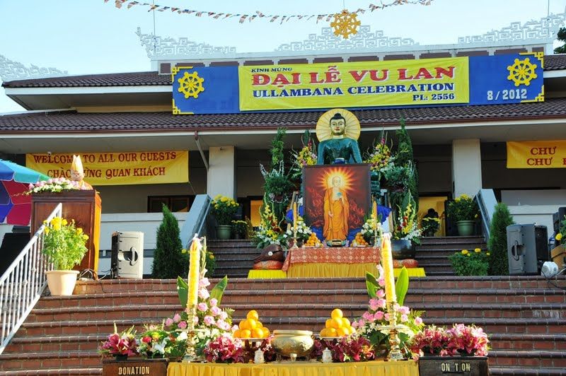 Vu lan với những người con xa xứ