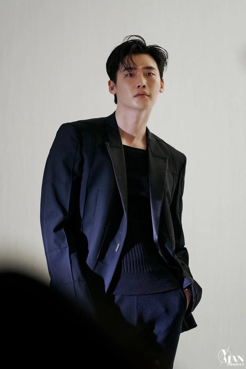 Lee Jong Suk