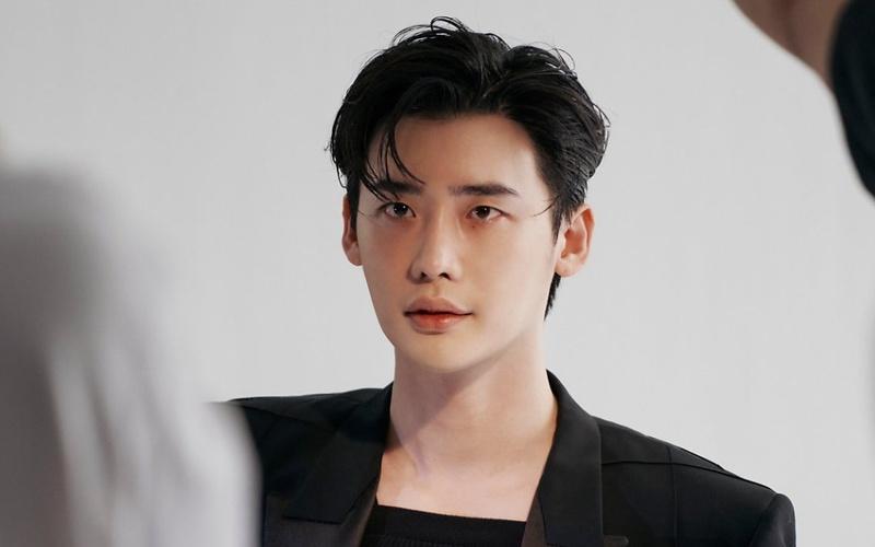 Lee Jong Suk