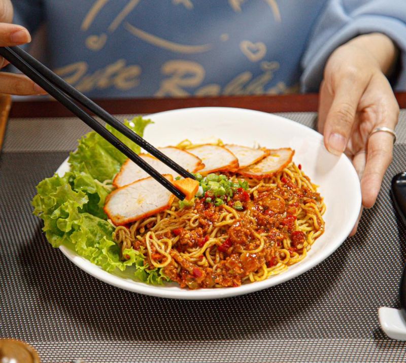Lee Ký Mì Gia - Mỳ Kéo Gia Truyền