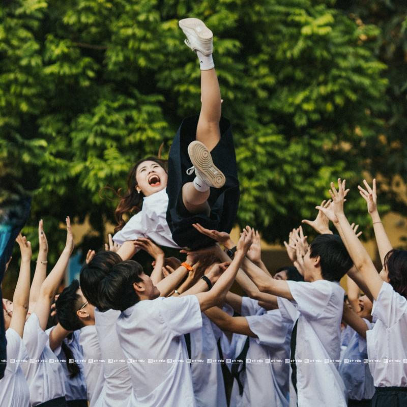 LEE Kỷ Yếu - Chụp Ảnh Kỷ Yếu