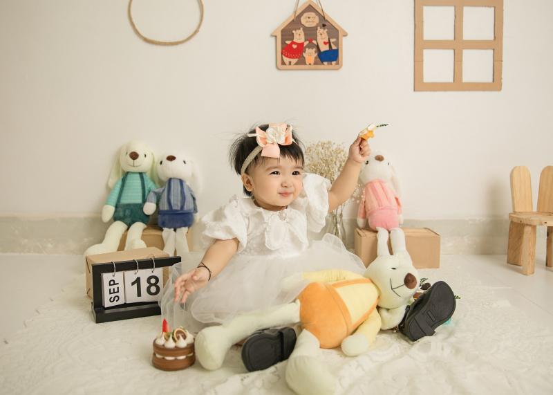 Lee studio