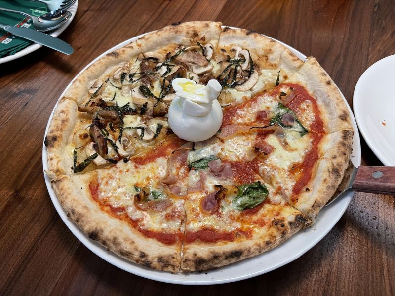 Lee's Pizza House
