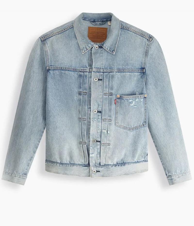 Được thành lập năm 1873, Levi’s được thế giới biết đến và ngợi khen bởi những sản phẩm jeans đạt chuẩn mực trong thiết kế
