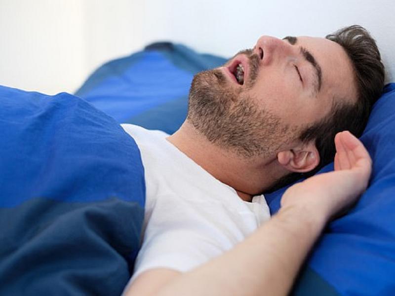 Người bệnh không nằm xuống ít nhất 10 phút sau khi uống sản phẩm