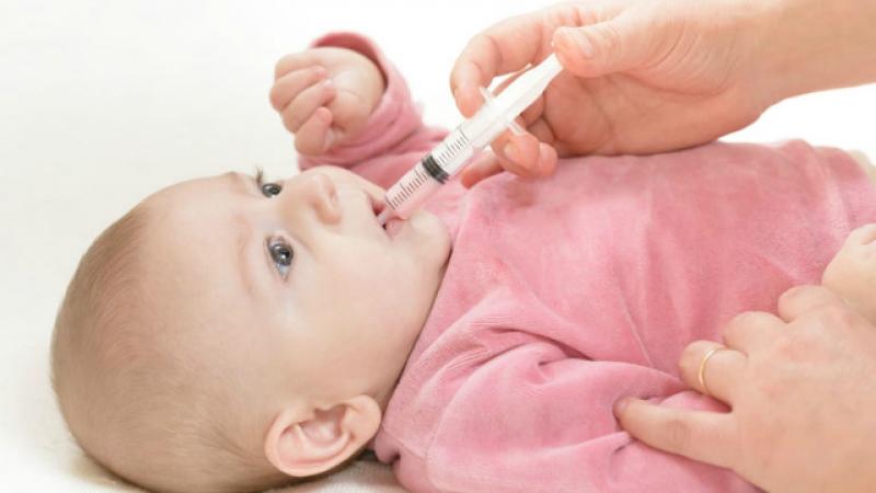 Dựa vào cân nặng của trẻ để điều chỉnh liều dùng thích hợp