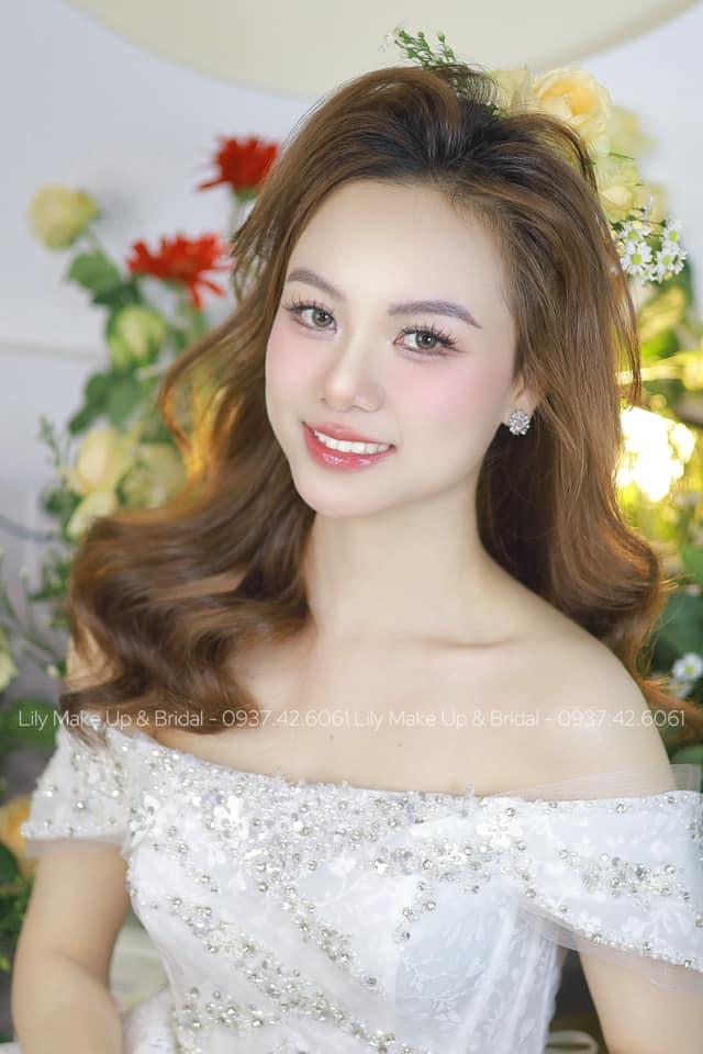 LiLy Make Up