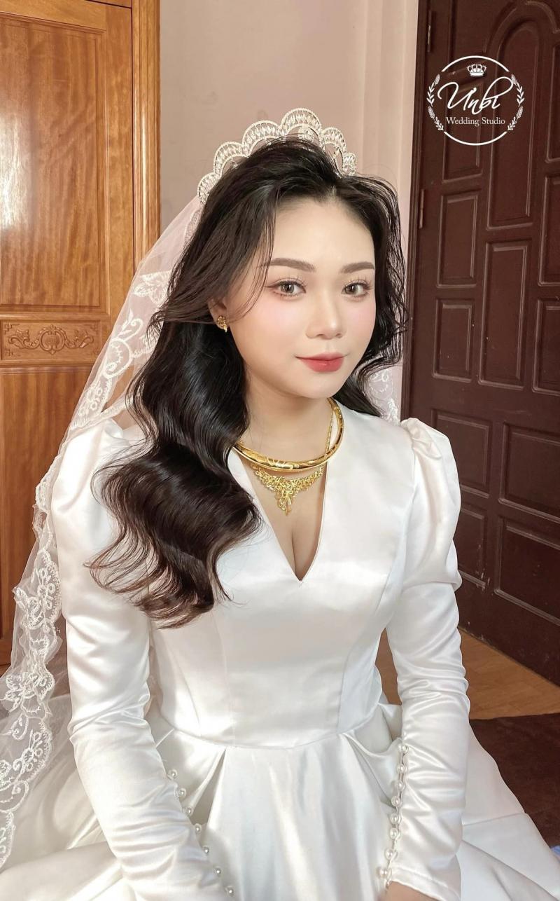 Linh Ưnbi Make Up