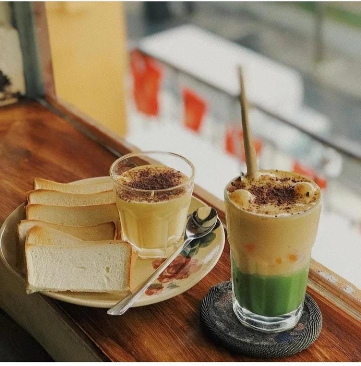 Little HaNoi Egg Coffee